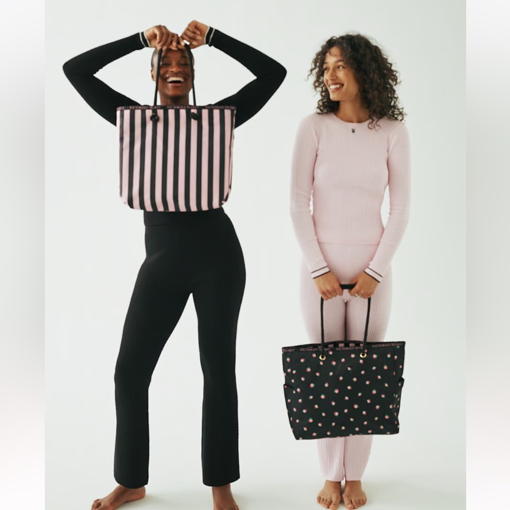 NWT Victoria’s Secret reversible tote